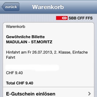 Smartphone-Display mit Mobile-Ticket. Smartphone-Display mit Mobile-Ticket.