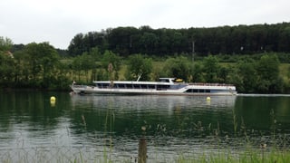 Kursschiff der BSG auf der Aare.