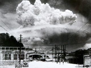  Atombombenabwurf über Nagasaki 1945.