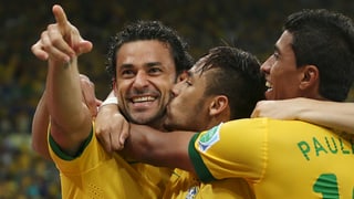 In Basel werden Stars wie Fred (l.) und Neymar (Mitte) zu bestaunen sein.
