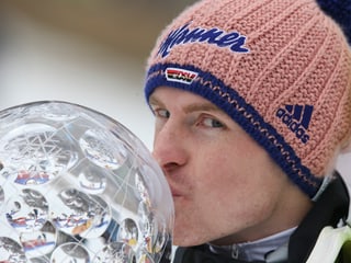 Severin Freund küsst die Kristallkugel