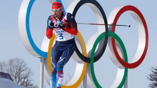 Ein russischer Langläufer in Sotschi 2014.