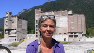 Franziska Amstad auf dem Areal der ehemaligen Zementfabrik in Brunnen
