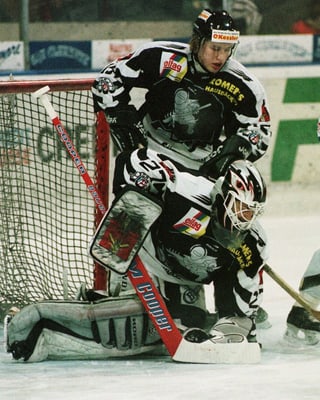 Mathias Seger im dezember 1997 in einem Spiel seines damaligen Klubs SC Rapperswil-Jona.