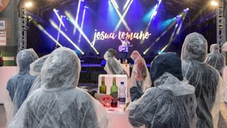 Open-Air mit Abstandsregeln in Hochdorf. Open-Air mit Abstandsregeln in Hochdorf.