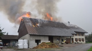 Brennendes Bauernhaus in Günsberg
