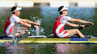 Simon Niepmann und Lucas Tramèr rudern beim Weltcup auf dem Rotsee um den Sieg.