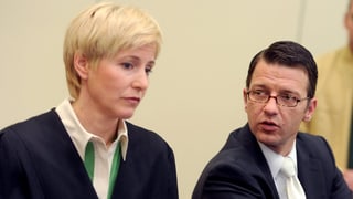 Anja Sturm (links) und Wolfgang Sturm, Anwälte von Beate Zschäpe.