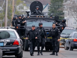 Swat Team auf den Strassen in Watertown