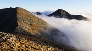 Berg mit Nebel Berg mit Nebel