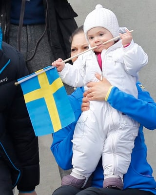 Kronprinzessin Victoria und Prinzessin Estelle Kronprinzessin Victoria und Prinzessin Estelle