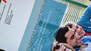 Broschüre «Miteinander braucht Regeln».