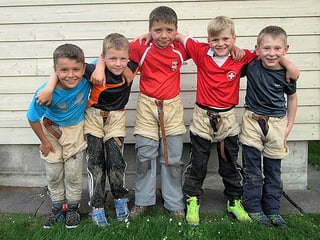 Gruppenbild der fünf Jungs vom Schwingclub Kerzers. 