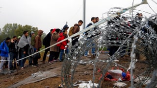 Flüchtlinge nach der Ankunft in Botovo an der kroatisch-ungarischen Grenze 