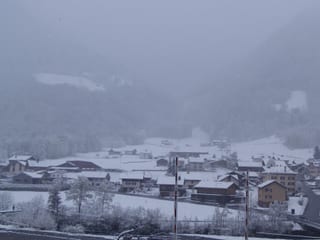 Frischer Schnee in Linthal