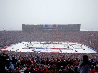 100'000 Zuschauer haben im «Michigan Stadium» von Ann Arbor Platz genommen.