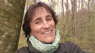 Katrin Vogt im Wald.