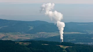 AKW Gösgen von Weitem gesehen