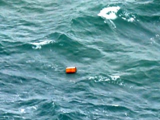 Wrackteil auf offener See