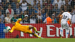 Giorgian de Arrasceta scheitert an Frankreich-Keeper 