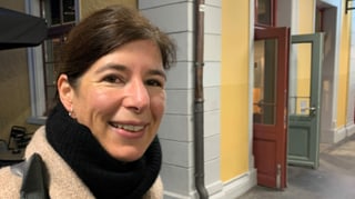 Simona Brizzi am Bahnhof Baden