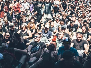 Greenfield-Besuchern die am Boden rudern