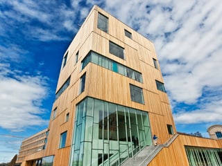 Das kantige «Bildmuseet» des dänischen Architekten Henning Larsen. Das kantige «Bildmuseet» des dänischen Architekten Henning Larsen.