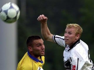 Magnin als Lugano-Spieler in einer Partie gegen den FC Zürich (hier mit David Pallas).