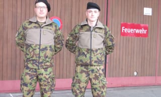 Zwei Soldaten Zwei Soldaten