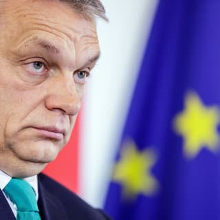 Victor Orban zieht eine Schnute Victor Orban zieht eine Schnute