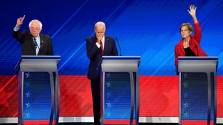 Sanders, Biden, Warren (von links) Sanders, Biden, Warren (von links)