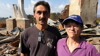Philippe und Marie-Claude Ravenel vor den Ruinen ihres Hauses.