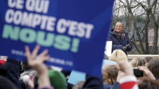 «Frankreichs Linke verfolgt riskante Strategie» auf einer neuen Seite abspielen.