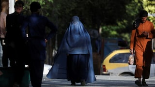 «Das Los afghanischer Frauen beschäftigt die Uno» auf einer neuen Seite abspielen.