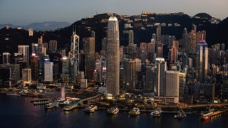 «Der Finanzplatz Hongkong im Aufwind» auf einer neuen Seite abspielen.