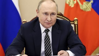 «Russland steuert auf Staatsbankrott zu» auf einer neuen Seite abspielen.