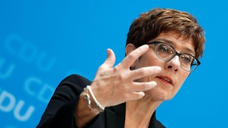 «CDU-Spitze beschliesst Kooperationsverbot mit AfD» auf einer neuen Seite abspielen.