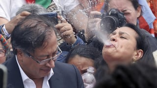 «Erstmals regiert in Kolumbien ein linker Präsident» auf einer neuen Seite abspielen.