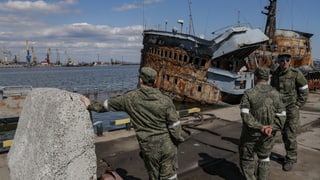 «Erstarkte russische Kampfkraft im Donbass» auf einer neuen Seite abspielen.