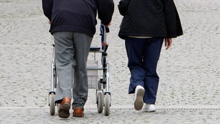 «Immer mehr Rentner beziehen Ergänzungsleistungen» auf einer neuen Seite abspielen.