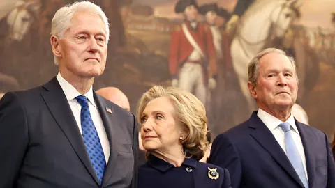 Bill Clinton (links) bei Trumps Vereidigung am 20. Januar.