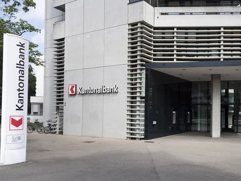 Ein Bild vom Eingang der Bankfiliale