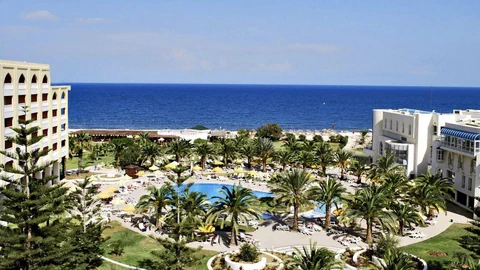 Hotelanlage am Meer