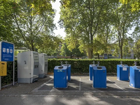 Unterirdische Recycling-Sammelstelle