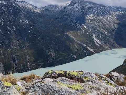 Stausee von Mattmark im Wallis.