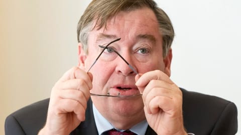 Zürich Schaffhausen - Gegen goldene Fallschirme für Kaderleute und