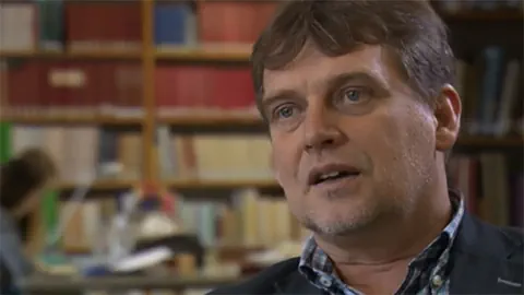 Porträt von Mirko Novák