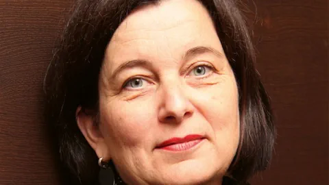 Portraitbild der Autorin Andrea Maria Schenkel