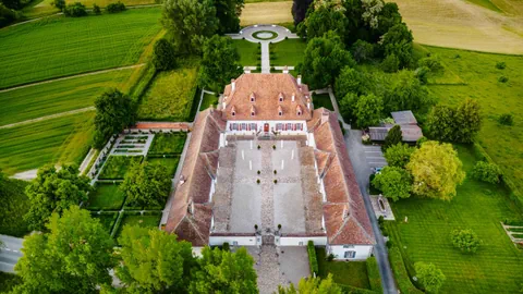 Luftaufnahme vom Schloss