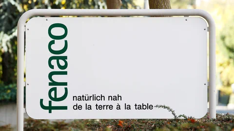 Firmenschild Fenaco.